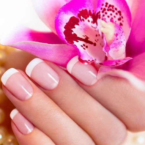 BLOOMFIELD NAILS - manicure